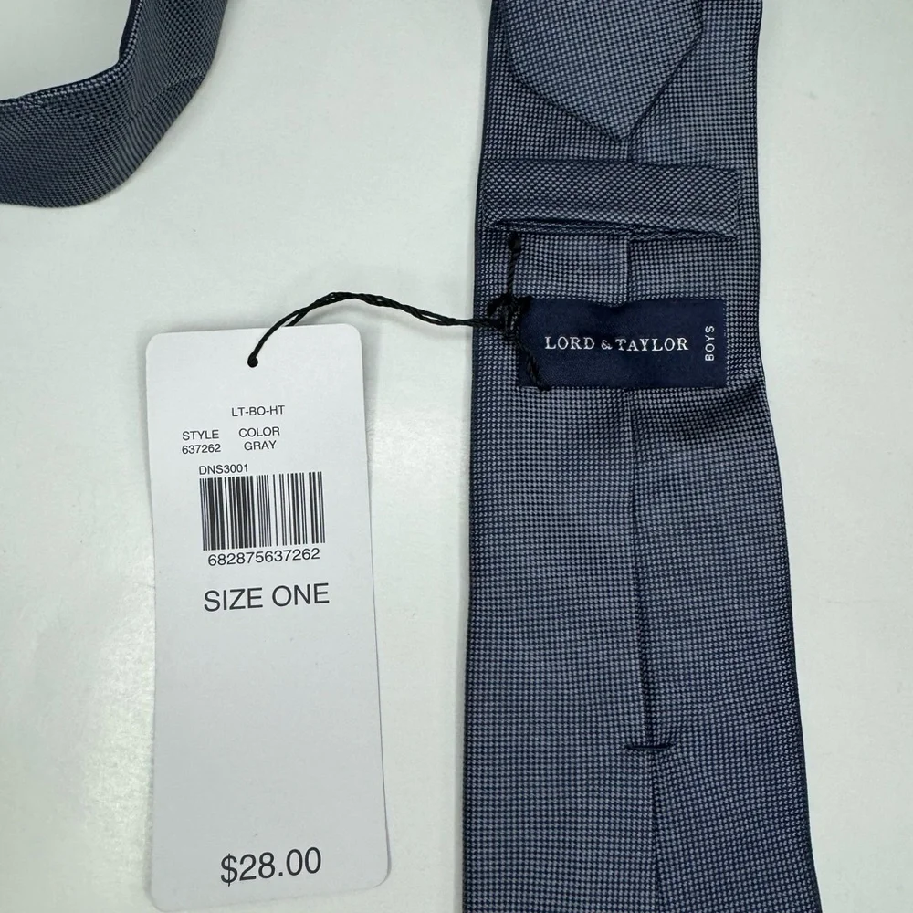 Lord & Taylor NWT boys gray silk tie